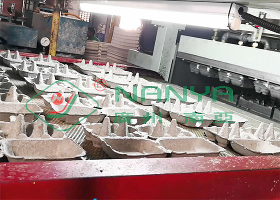 Tự động hoàn toàn thải chất thải Giấy trứng Khay làm máy hút chân không Hình thành